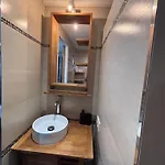 Spacieux F2 Climatise Proche De La Appartement Antibes